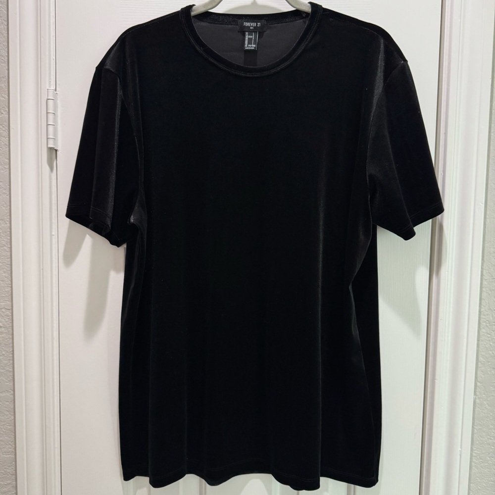 Forever 21 Black Short Sleeve Tee